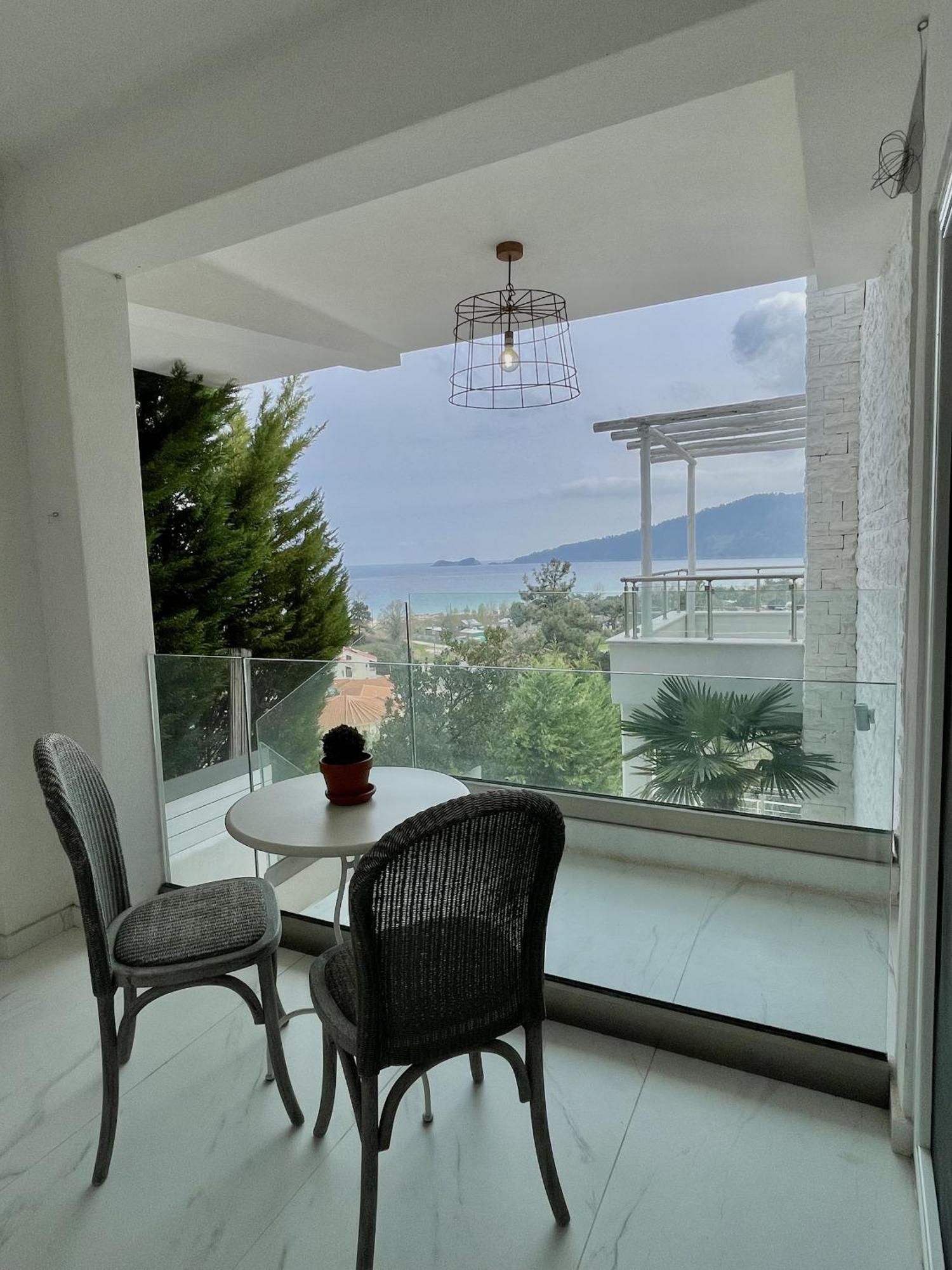 Mare Monte Small Boutique Hotel Hriszí Amudiá Kültér fotó