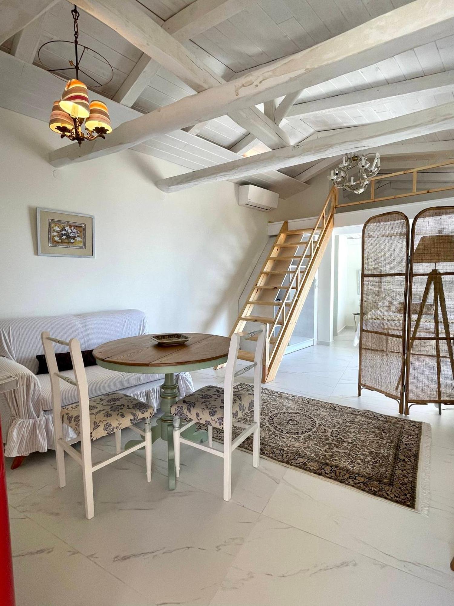 Mare Monte Small Boutique Hotel Hriszí Amudiá Kültér fotó